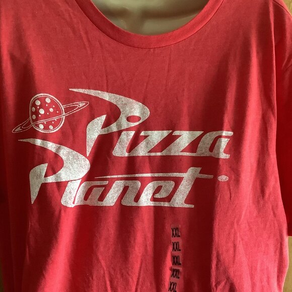 NWT Toy Story "Pizza Planet" Graphic T-Shirt Size: 2XL - Picture 2 of 5
